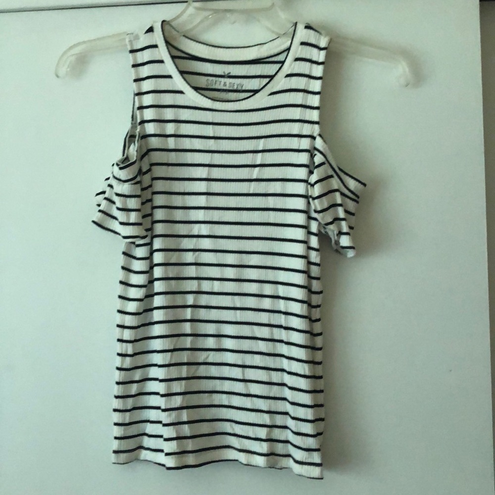 Cold shoulder top